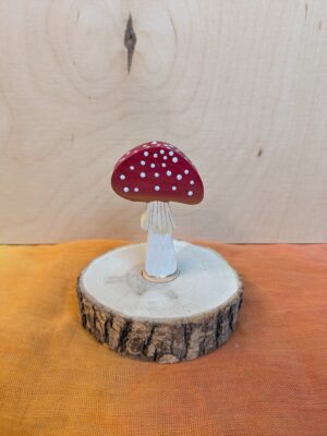 Steker paddenstoel rood met witte stippen